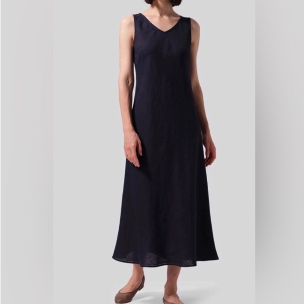 Nikki Valentine Irish Elegant Embroidery Linen Sleeveless V-Neck Dress 12